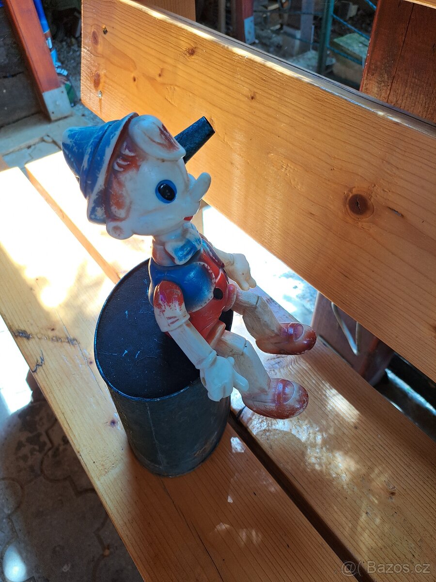 P I N O C H I O. - 3