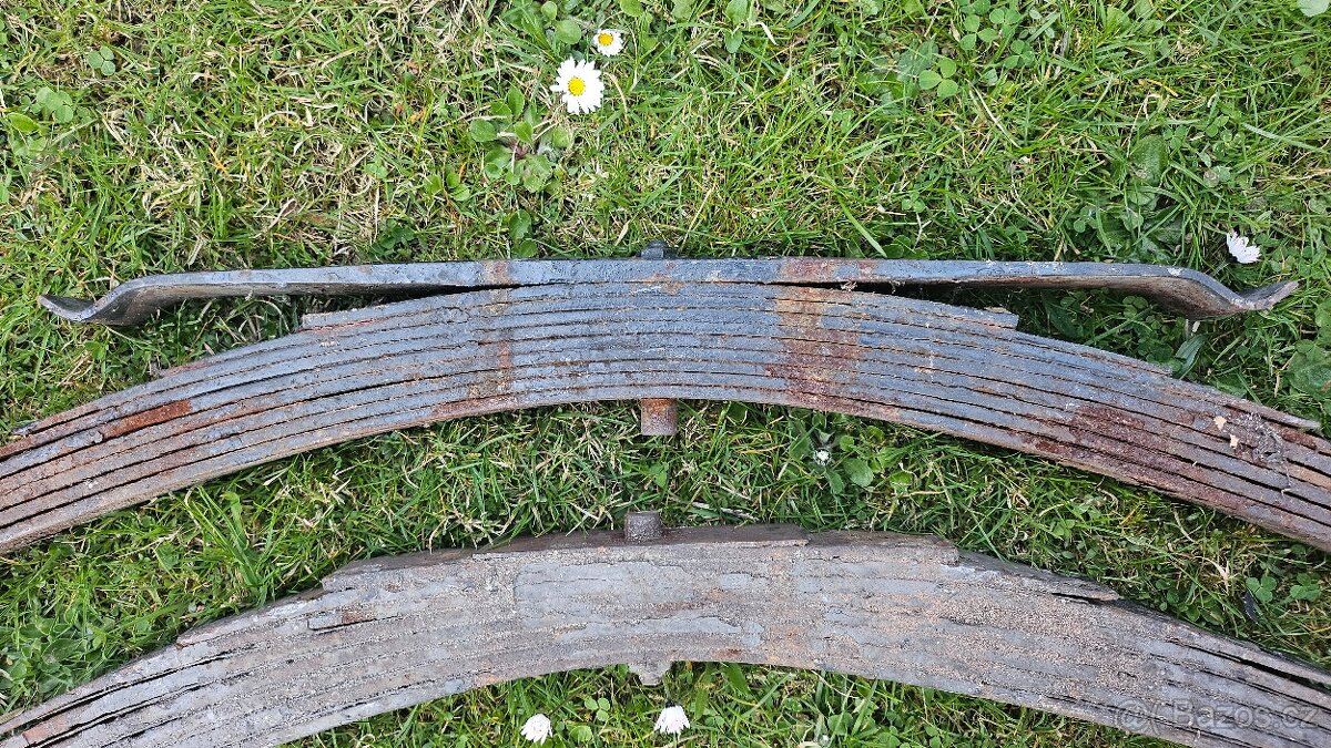 Listová pera Trabant 601 - 3