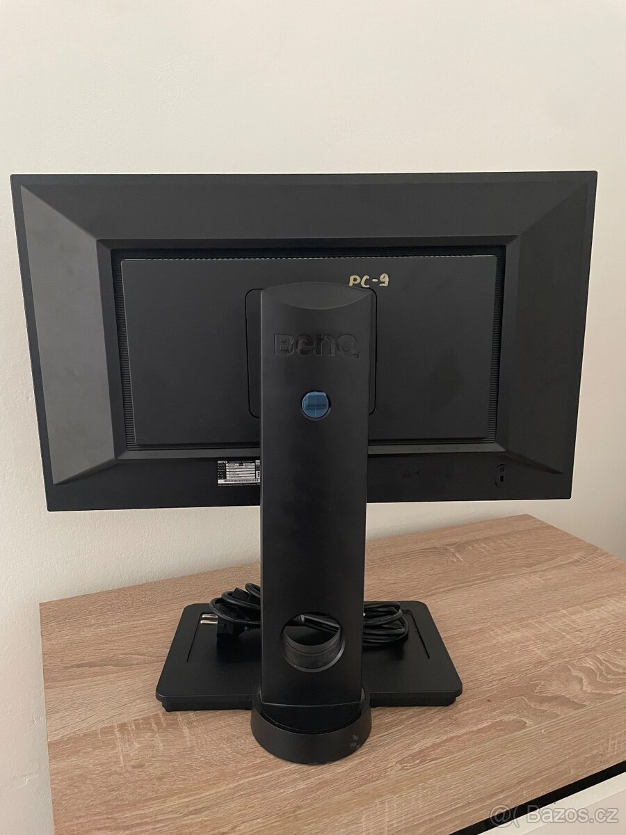 BenQ BL2410 24" monitor LED 1920x1080 DisplayPort D-SUB tří - 3