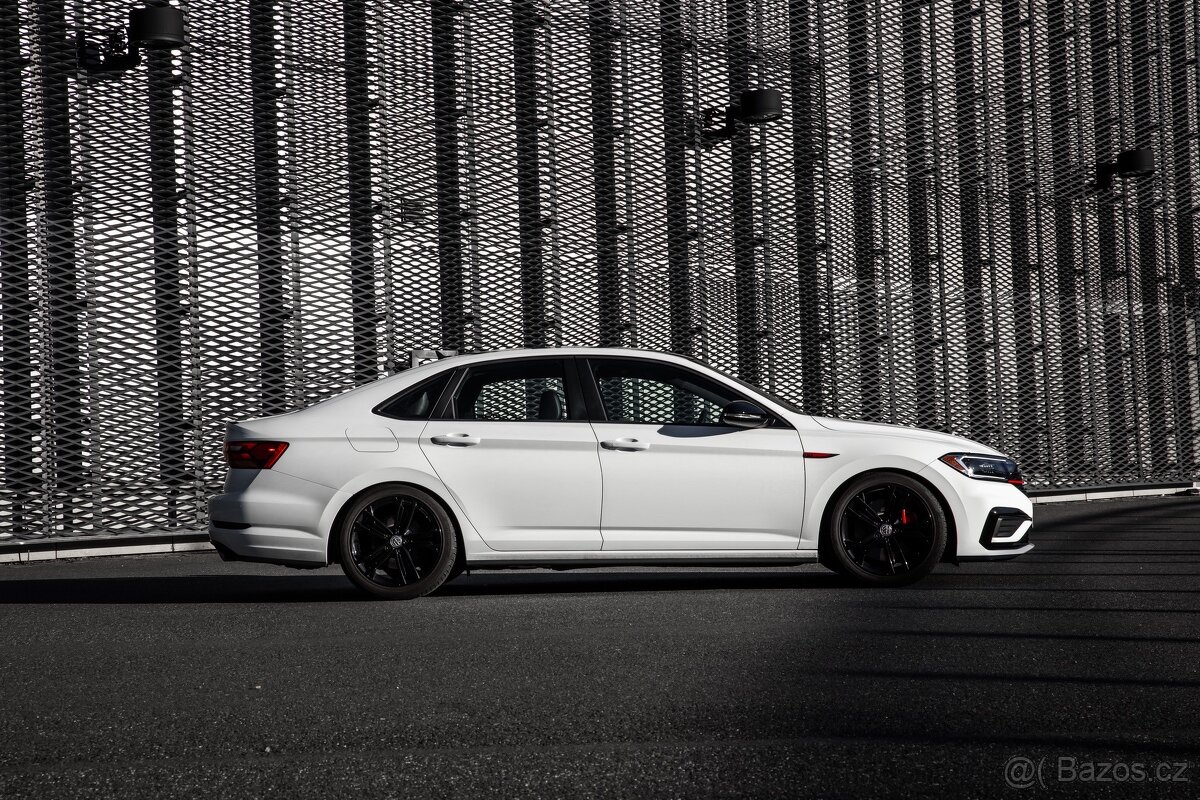 Volkswagen Jetta GLI AUTOBAHN 2.0 TSI - 3