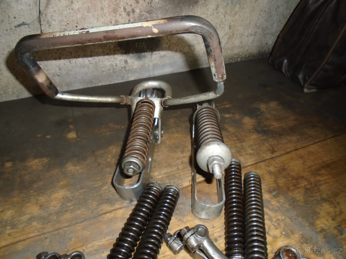 Prodám kostru sedla na S11 a další díly - 3