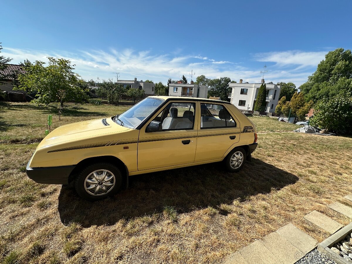 Škoda Favorit 136 LS rok 1990 - 3