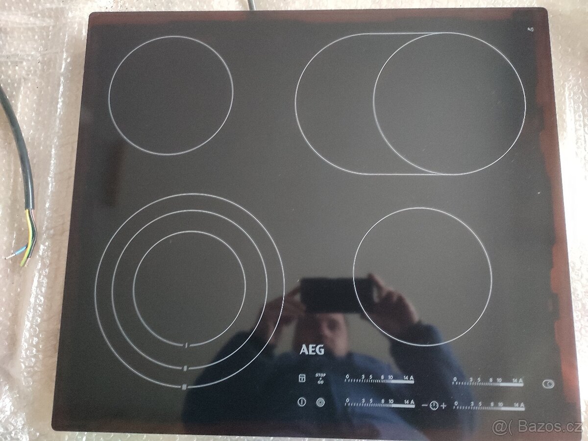 sklokeraická deska AEG - 3