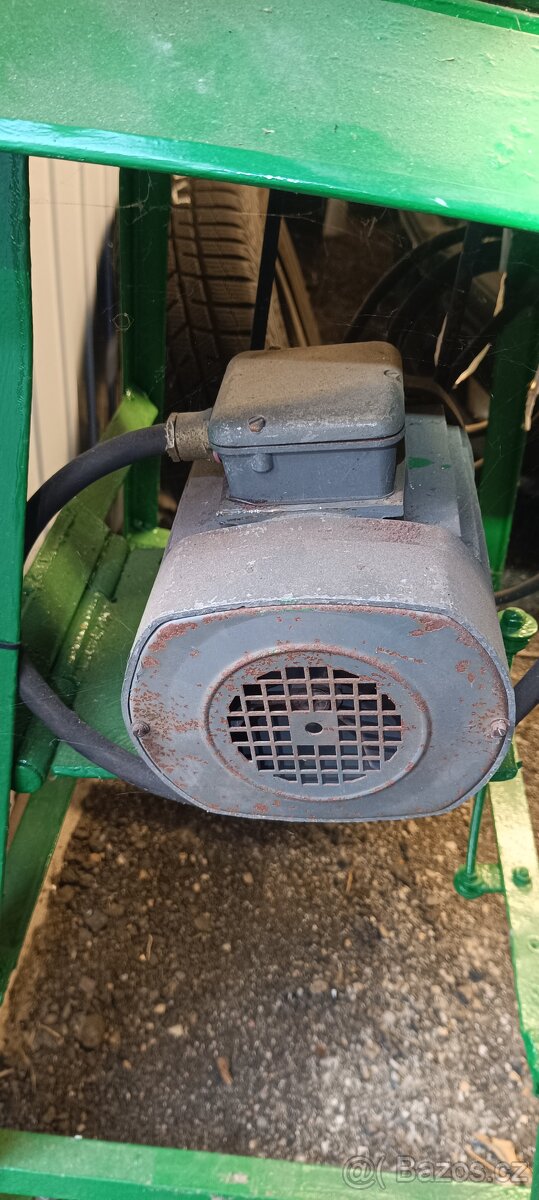 Bruska domácí výroby Třífázový motor 380 V 550 W - 3