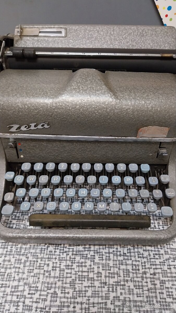 Psací stroj ZETA - 3