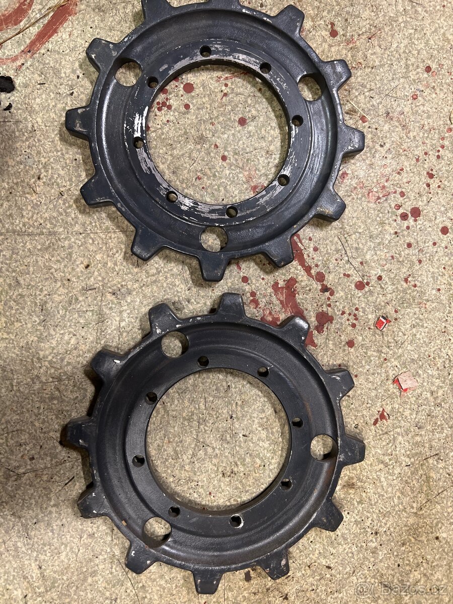 Hnací kola Kubota - 3