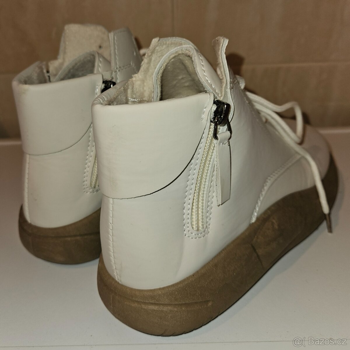 Dámské bílé boty č. 37 - nové. - 3