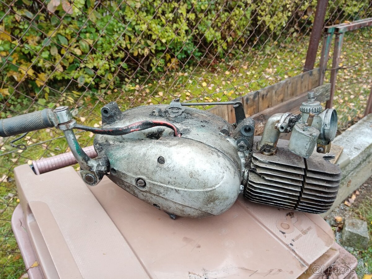 Motor Jawa 50 - 3