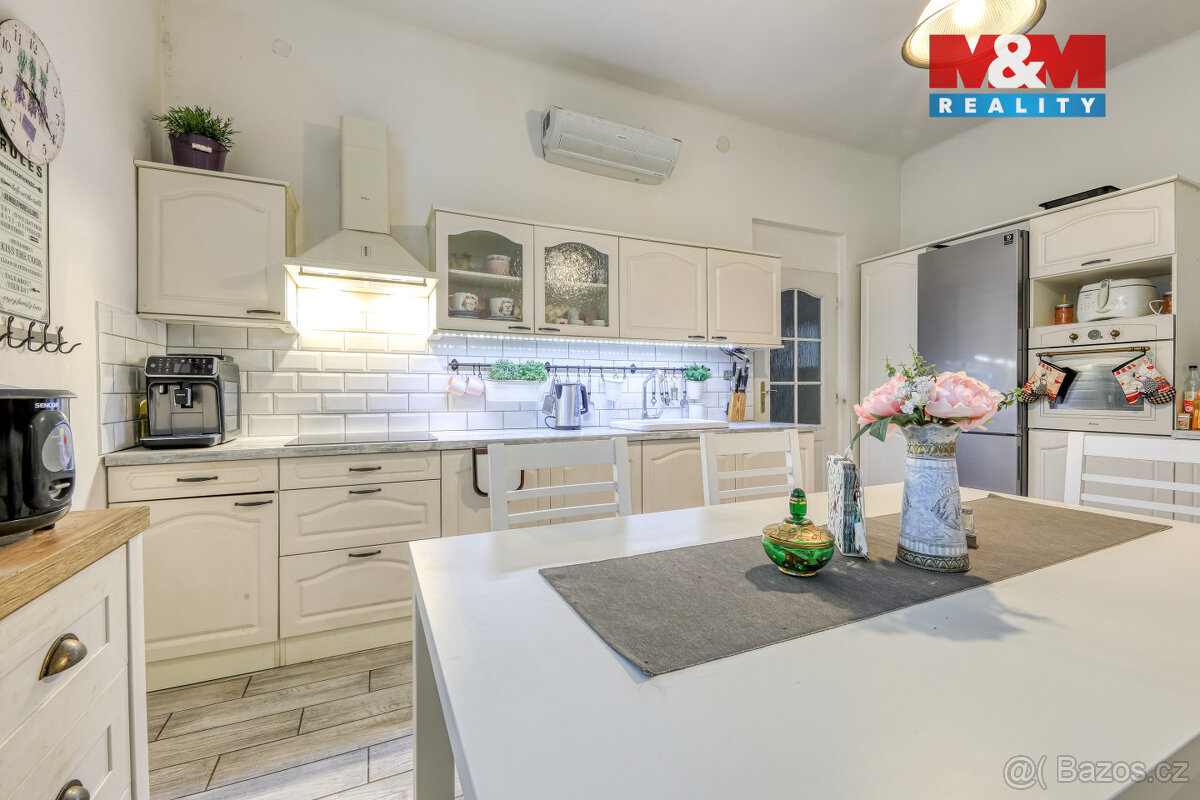 Prodej rodinného domu, 300 m², Zahrádka - 3