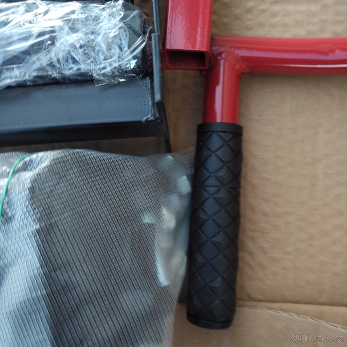 hrazda bradla cviceni na zed brisni 2v1 multifunkc - 3