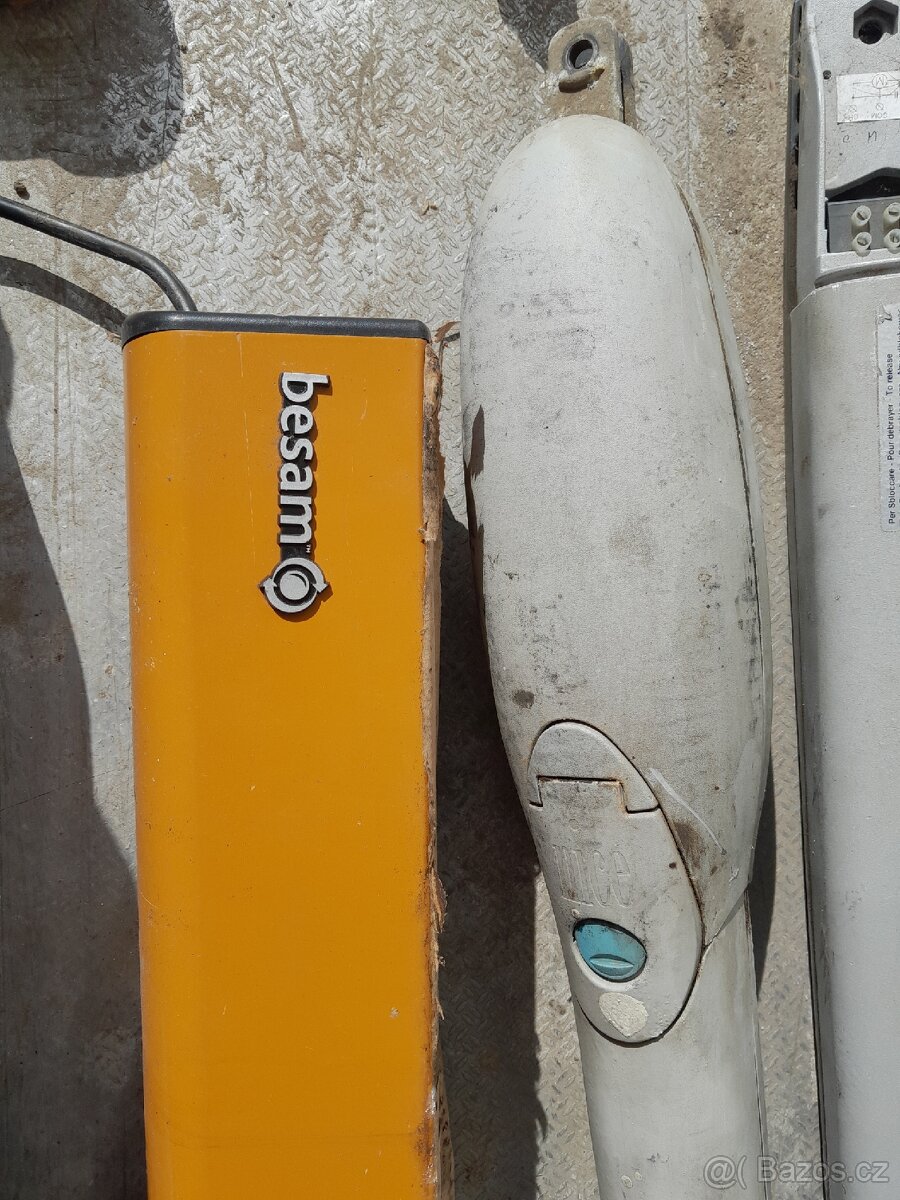 Pohony pro automatické brány - Funkčnost Neznámá - 3