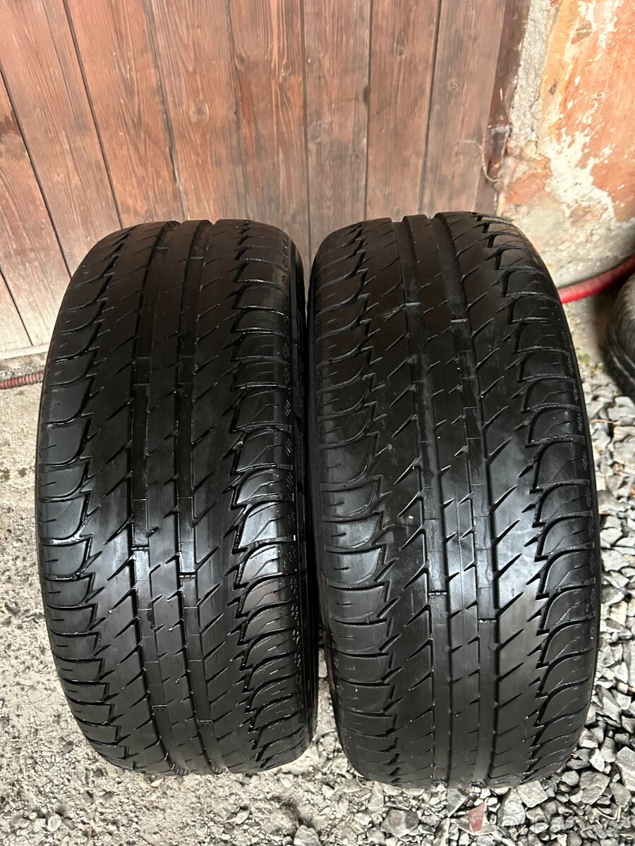 Prodám gumy 235/55/17 - 3