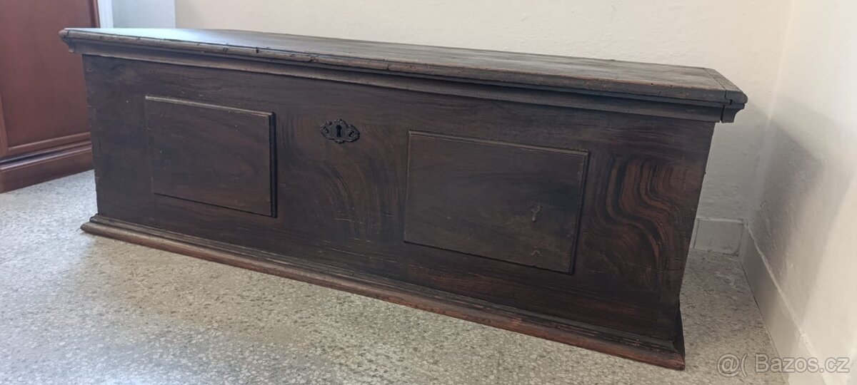 Starožitná truhla, masív, Nábytek Spříběhem - 3