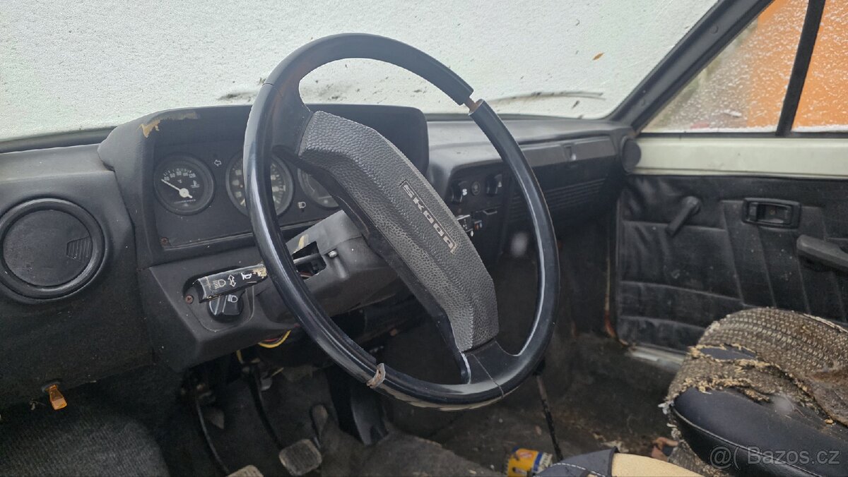 Škoda 105 bez TP - 3