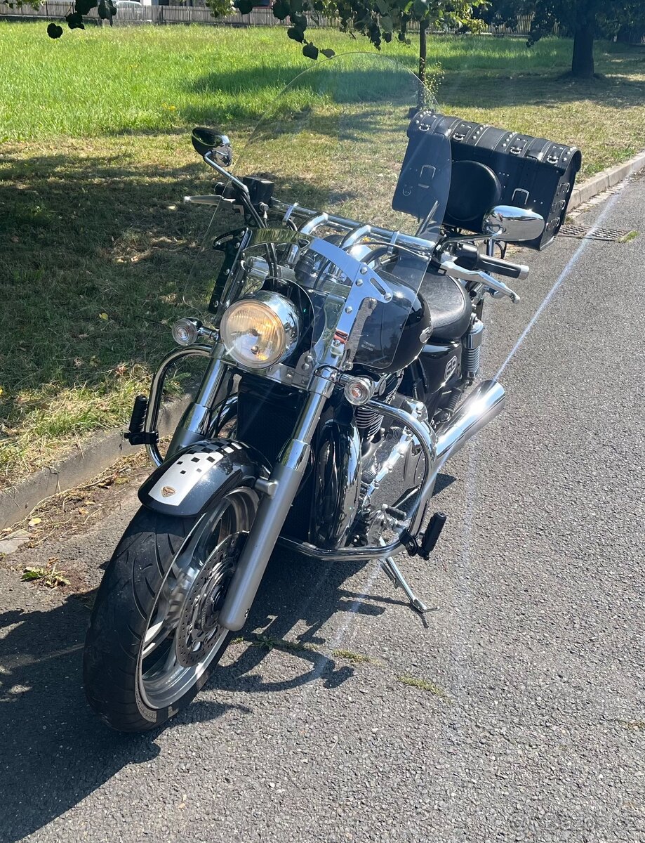 Triumph Thunderbird 1600 - 3