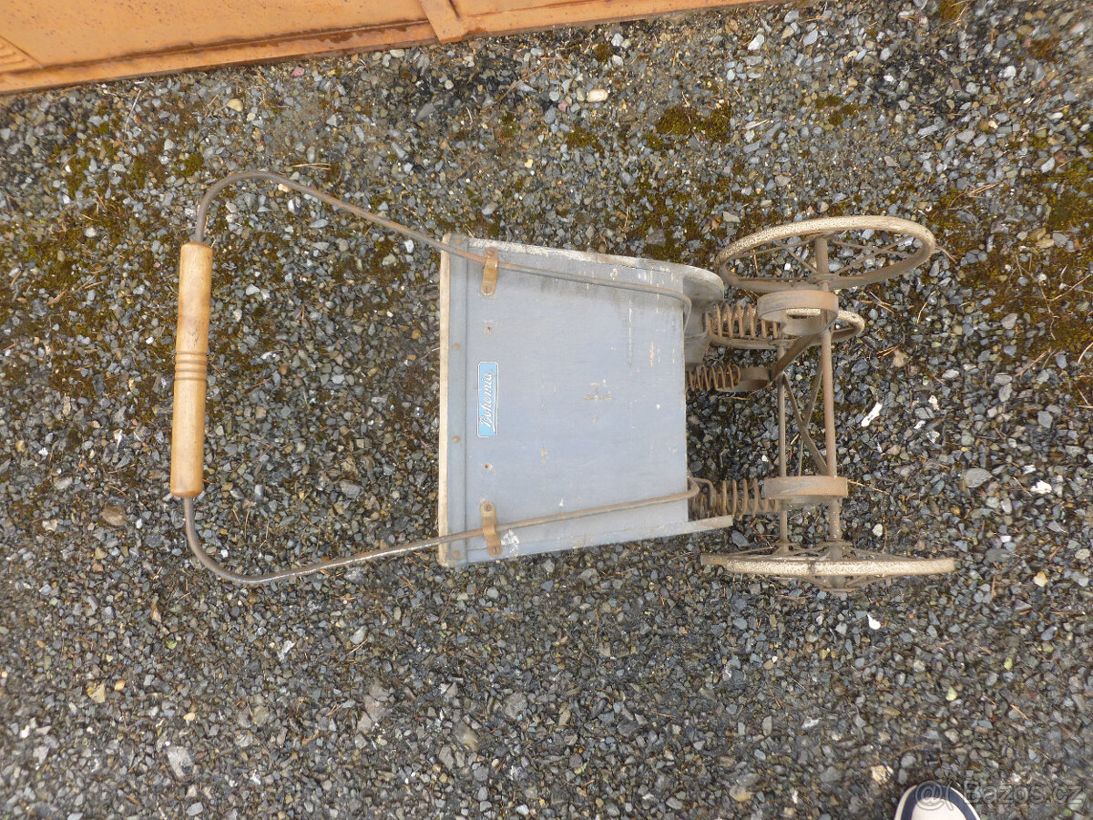 Starý kočárek - 3