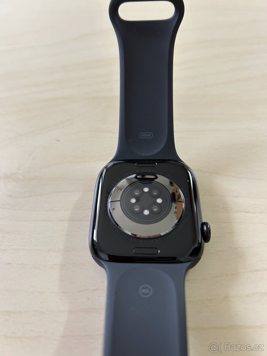 Apple Watch Series 10 (46 mm) + ochranný kryt – výborný stav - 3