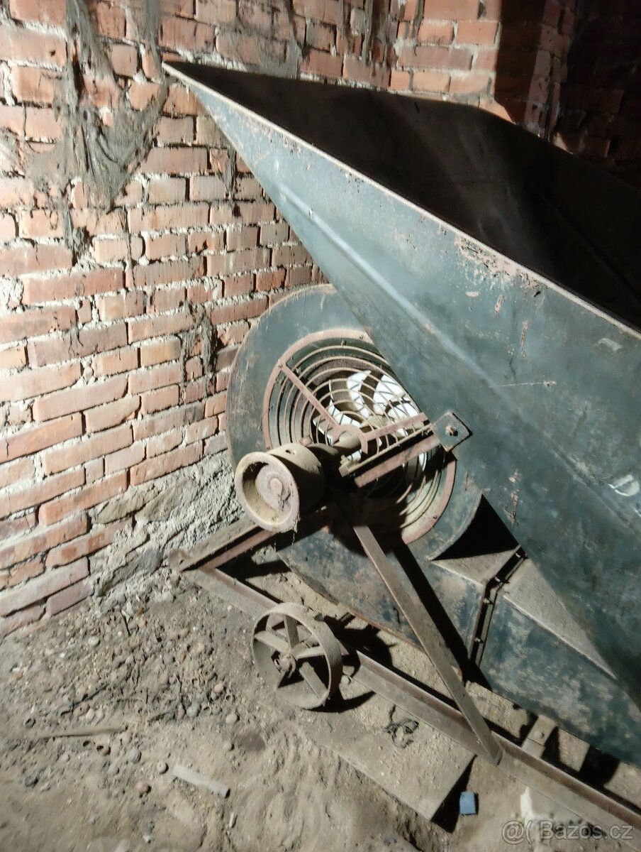 Staré zemědělské stroje - 3