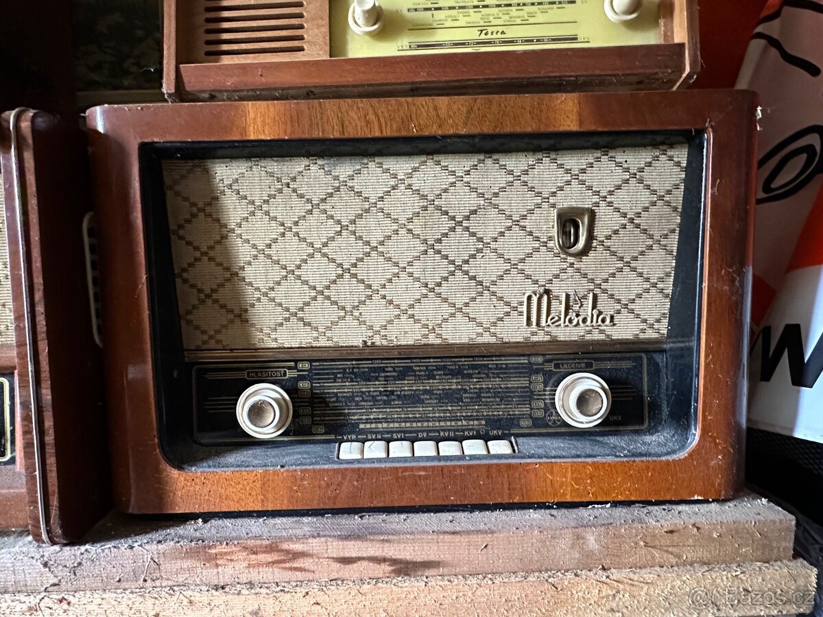 Prodám 6 starožitných rádií Tesla - 3
