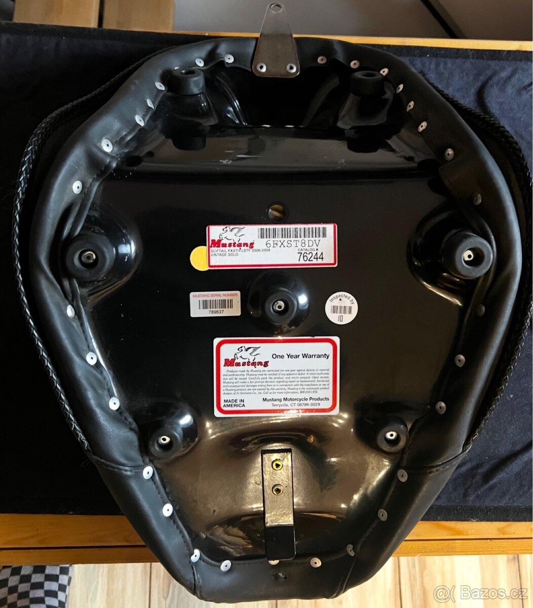 Harley - Davidson, sedlo řidiče Mustang. - 3