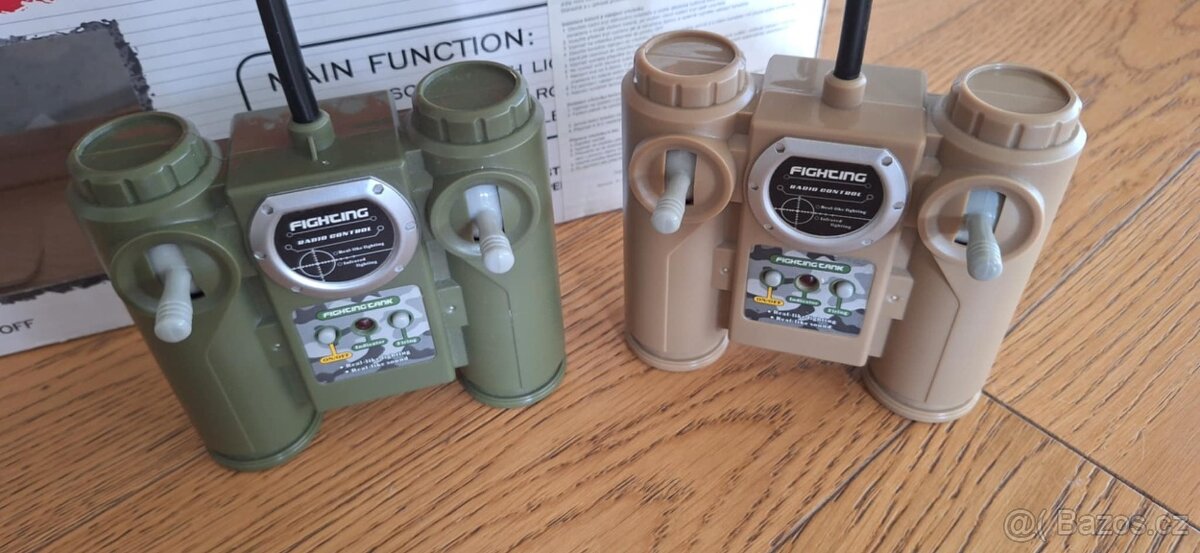 R/C TANK NA DÁLKOVÉ OVLÁDÁNÍ SE SVĚTLY A ZVUKY - 2KS - 3