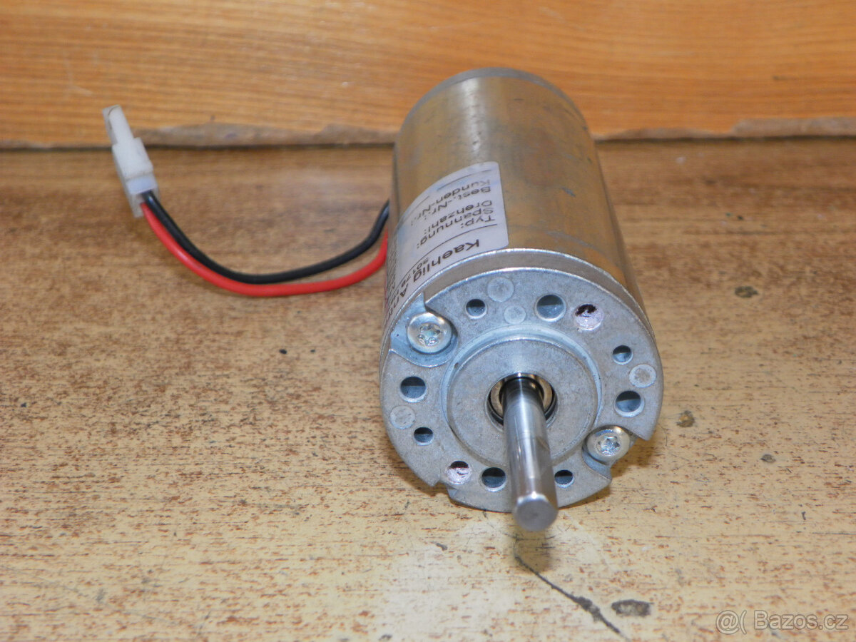 Elektromotor s průchozí osou 24 VDC, 2950 ot./min. - 3