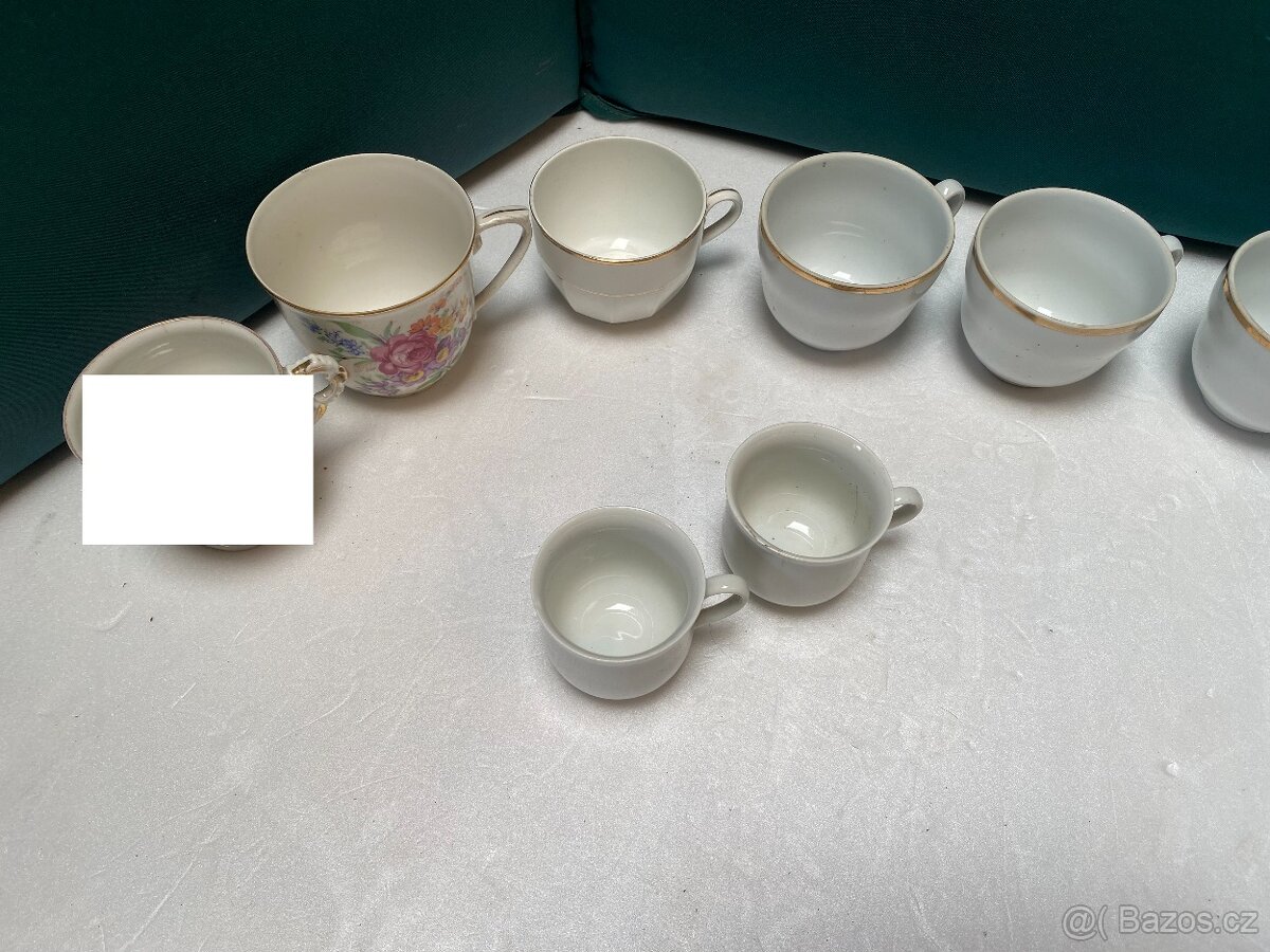 porcelánových šálků - 3