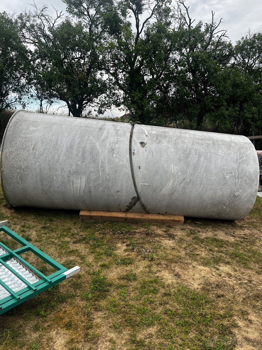 Nádrž na vodu dvouplášťová - 3