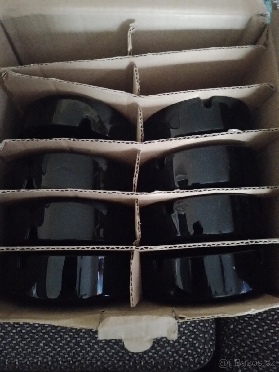 Popelníky sklo černé - 3