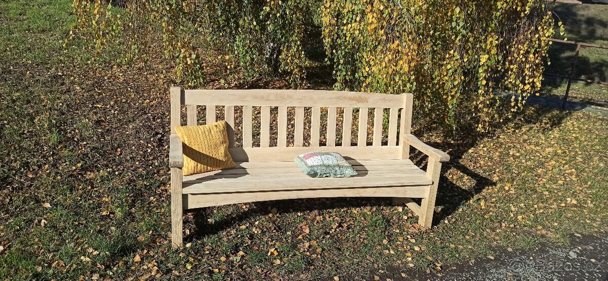 Masivní Akátová lavička - 3