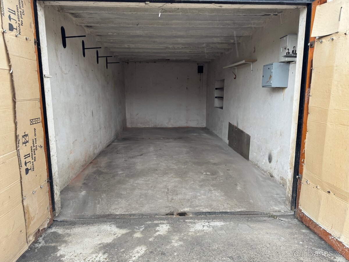 Pronájem garáž Duchcov - 3