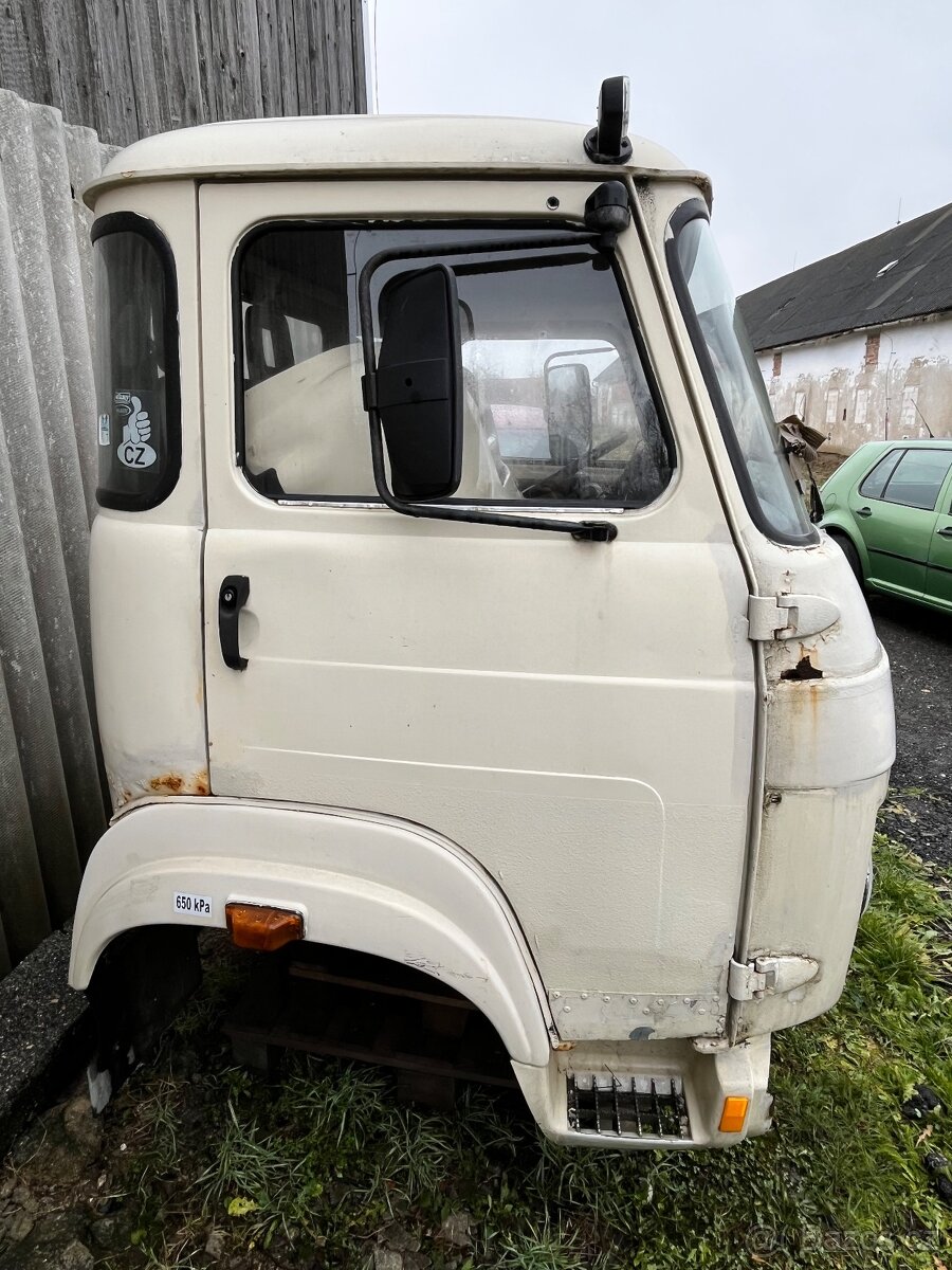 Kabina Ávia a80 - 3