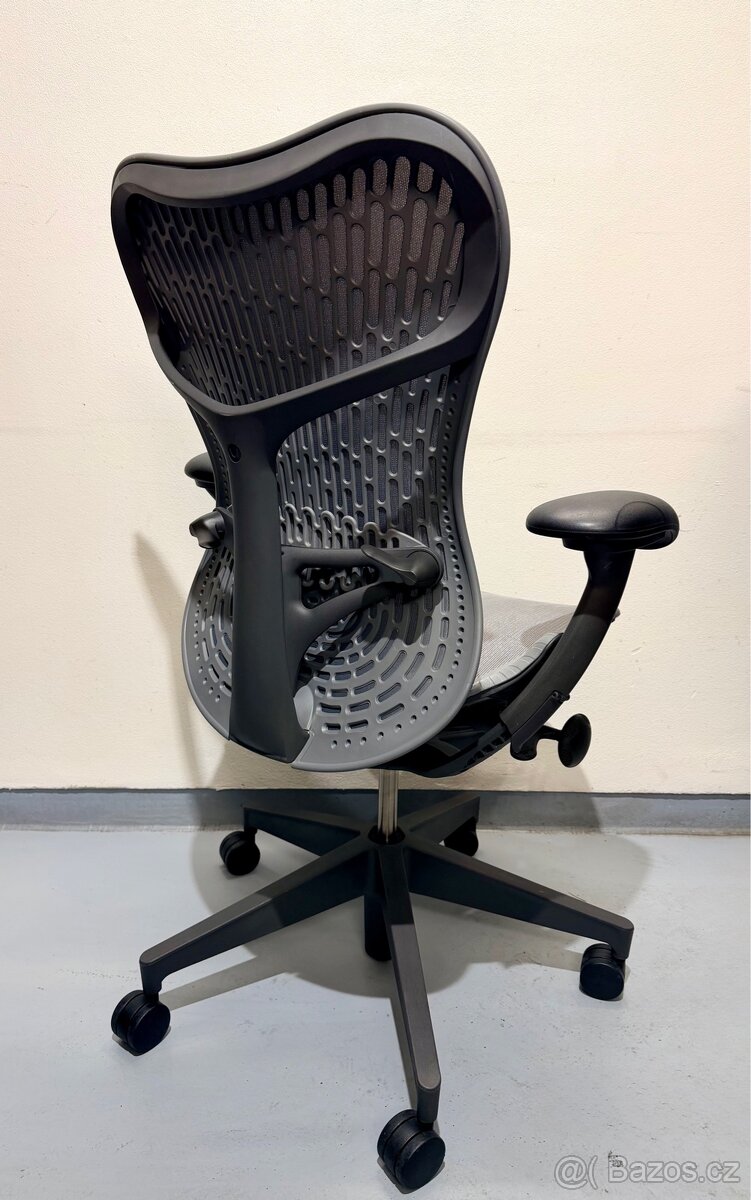 kancelářská židle Herman Miller Mirra 2 - 3
