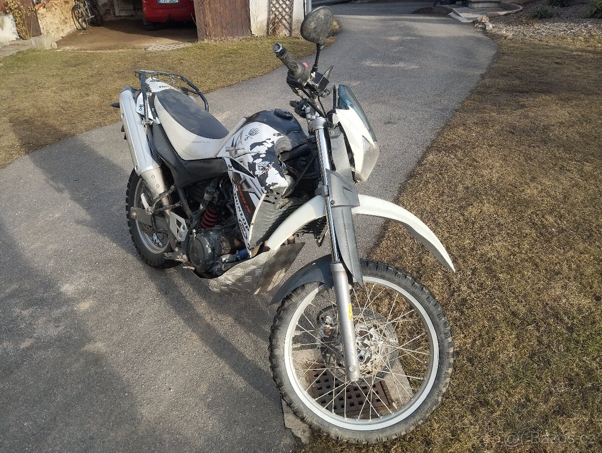 Yamaha XT 660 r