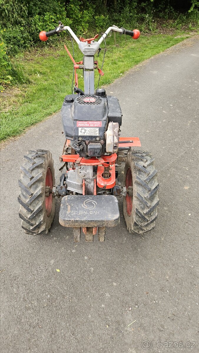 Malotraktor s rotavátorem - 3