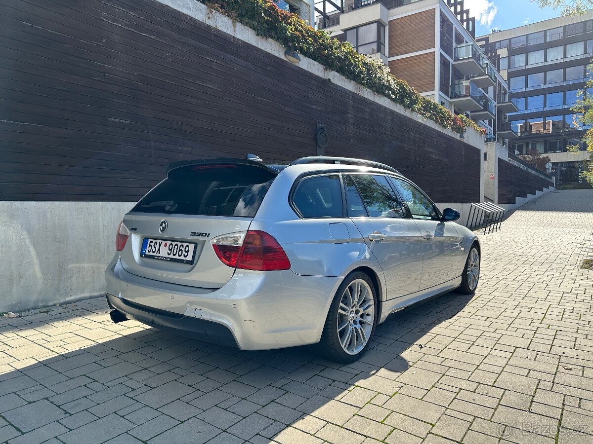 BMW 330i 200 kW, xDrive, M-paket, PANO - 3