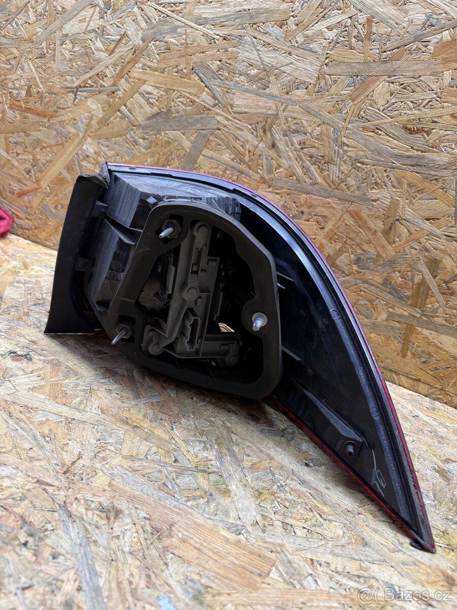 Leve zadní světlo Vw Golf 5/6 kombi Variant - 3