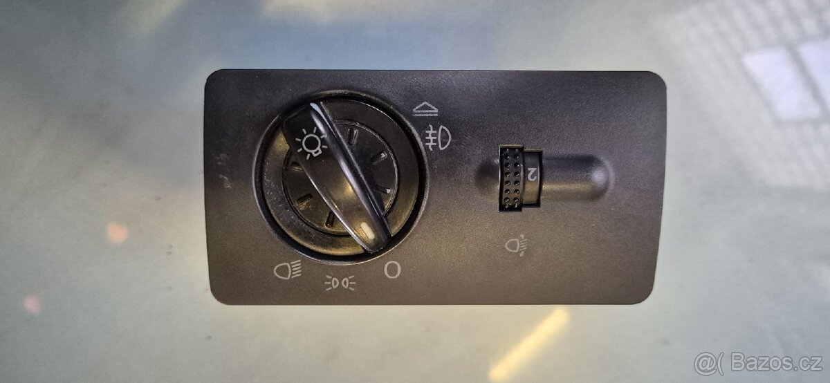 Škoda Fabia 1,přepínač světel - 3