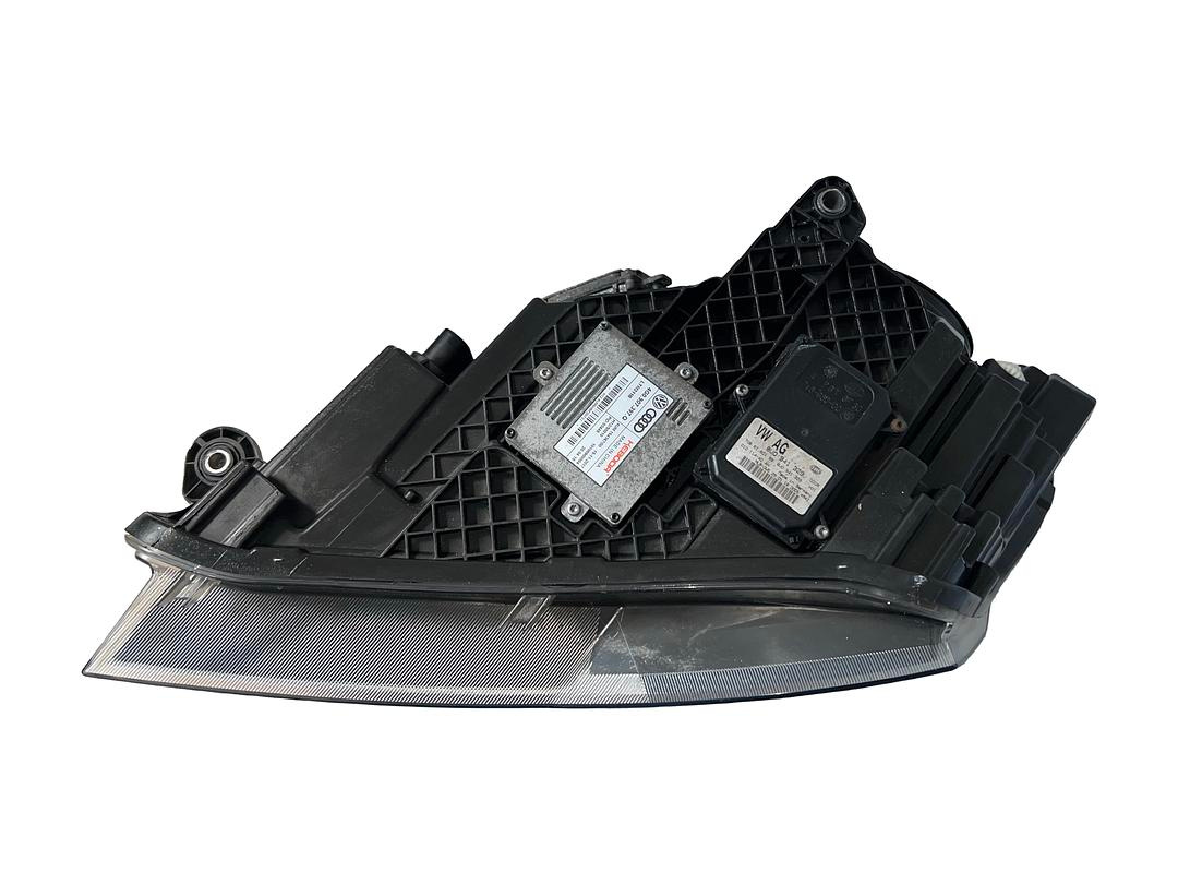 Pravý xenon 3V1941016A Škoda Superb 3 r.v. 2018 - 3