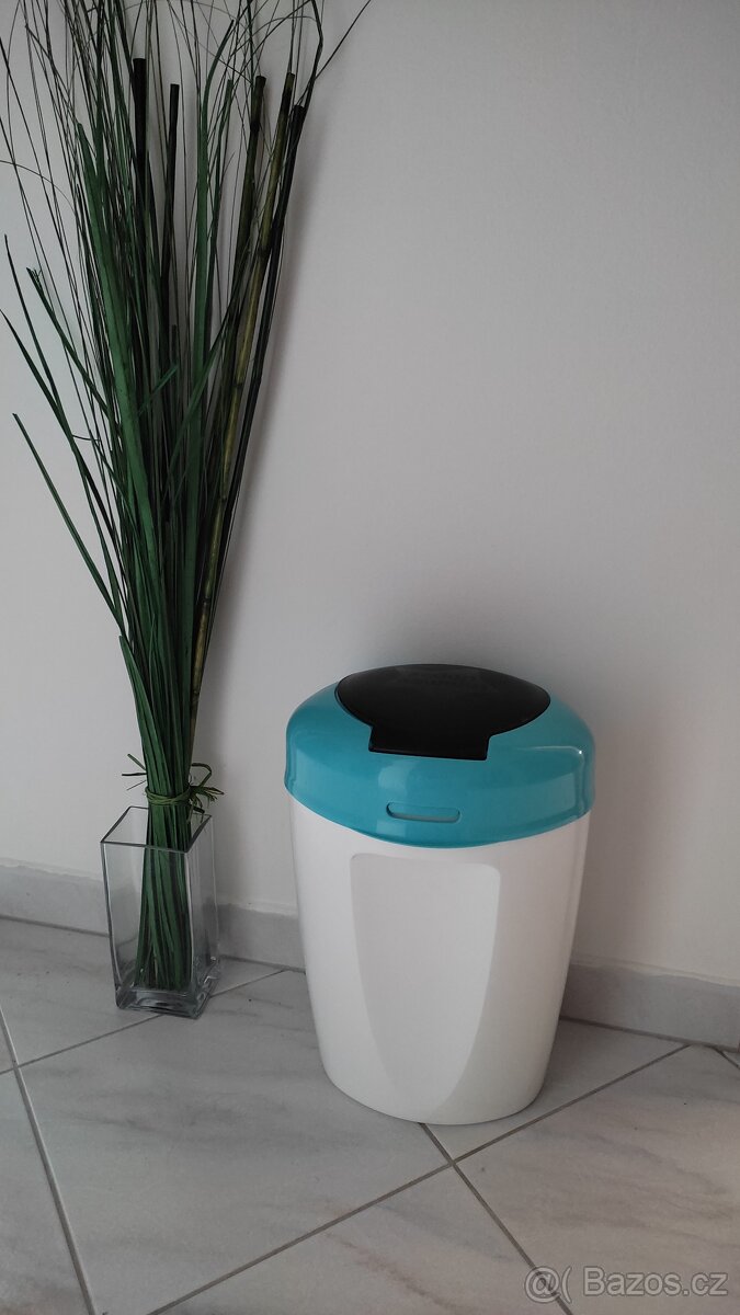 Koš na pleny Tommee Tippee - bílo-modrý - 3