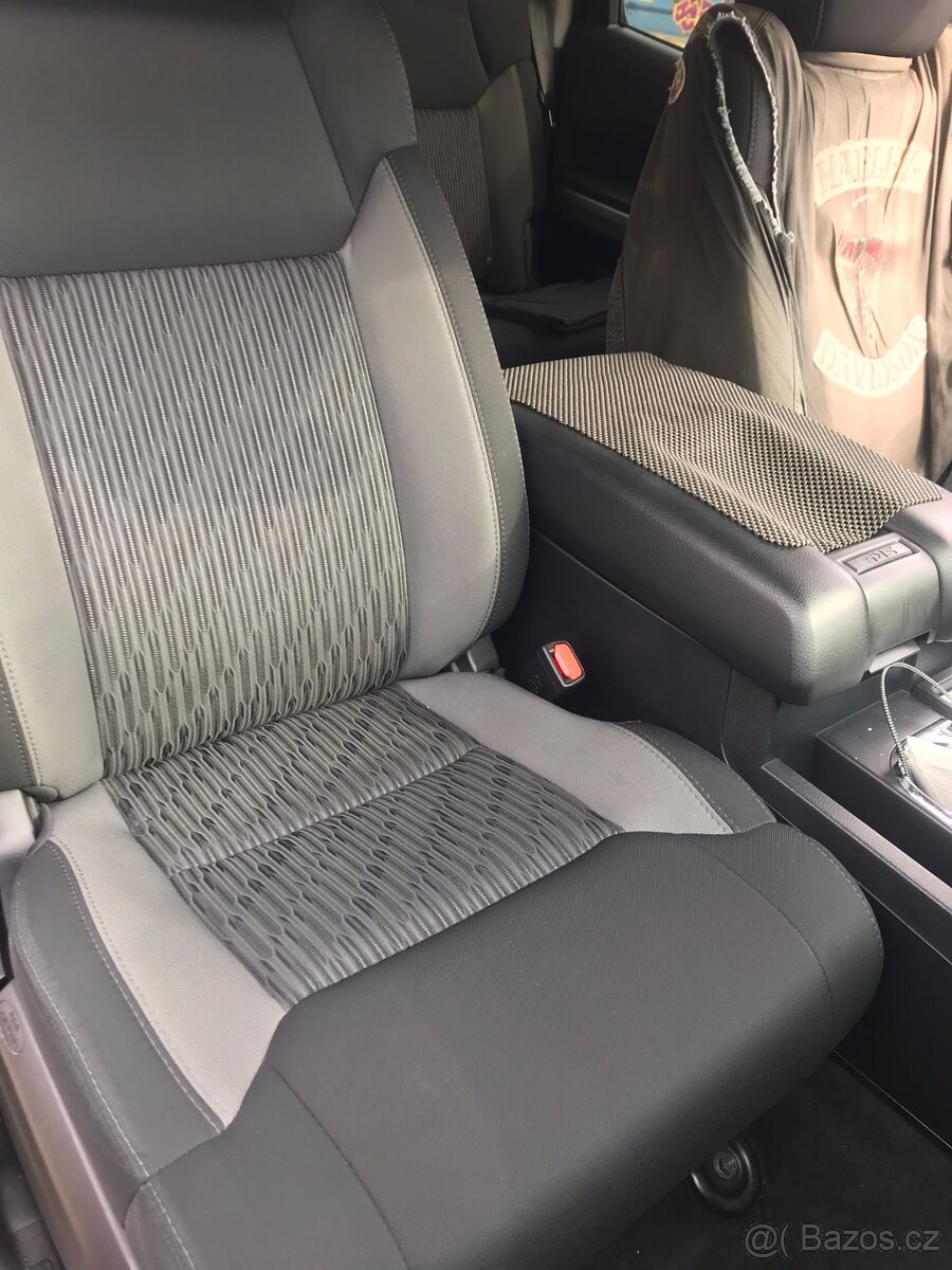 Toyota Tundra Sr5