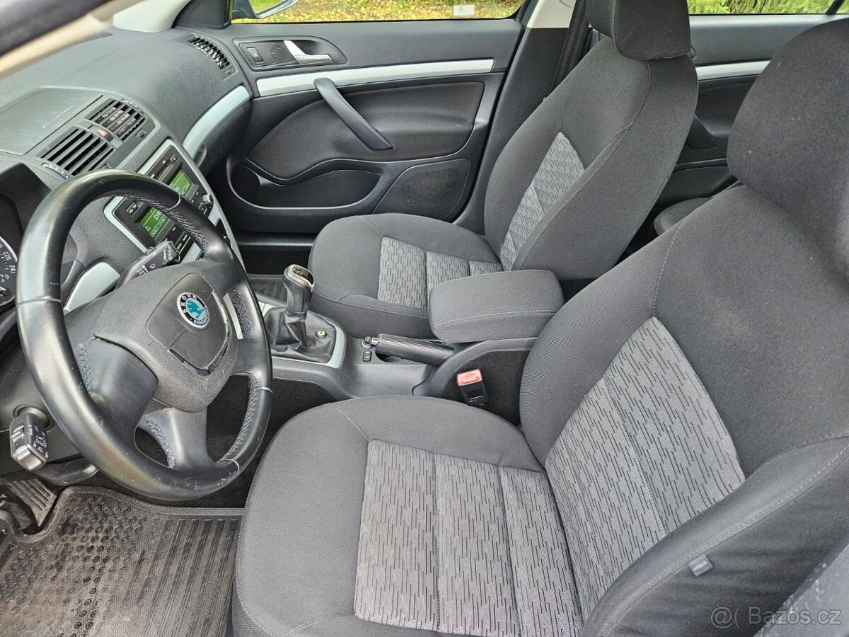 Škoda Octavia 1,8 TSi 118 kW najeto 110 tisíc km ČR serviska - 3