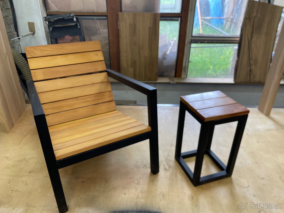 Zahradní křeslo a stolek - 3