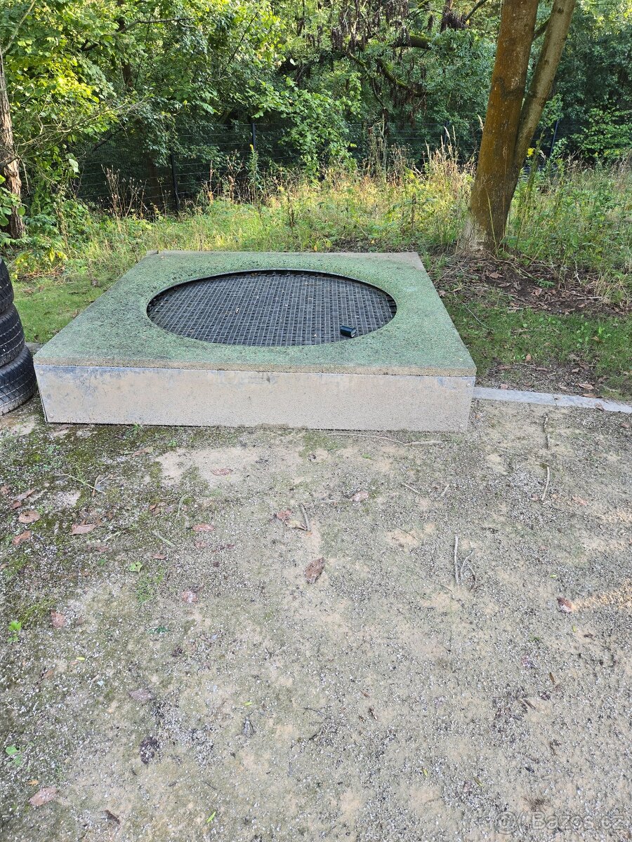 trampolína do země - 3