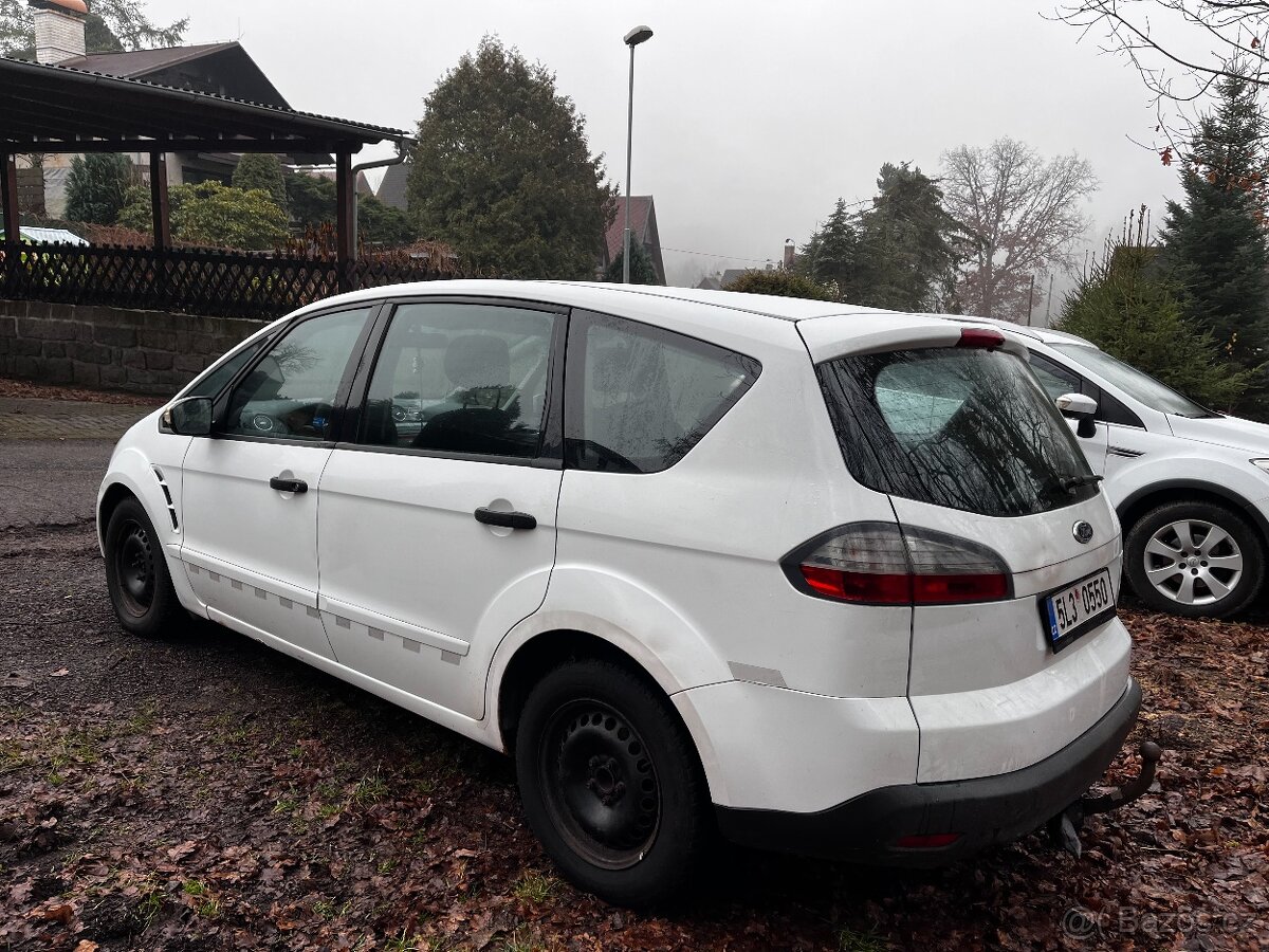 Ford S-MAX, Ford S - MAX 2.0 TDCI TAŽNÉ - 3