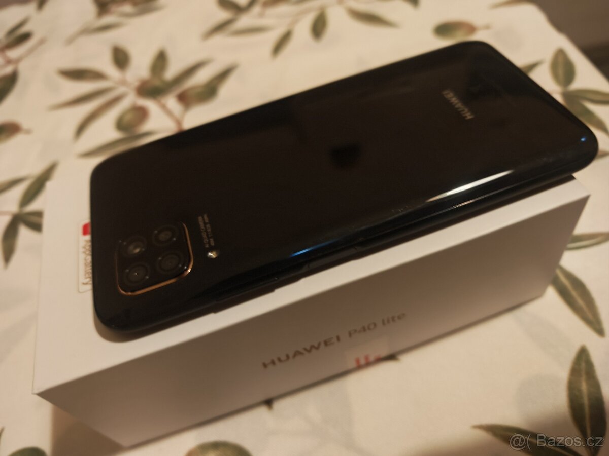 Prodám Huawei p40 lite - 3