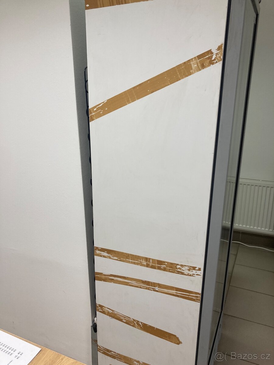 Prosklená lednice - 3