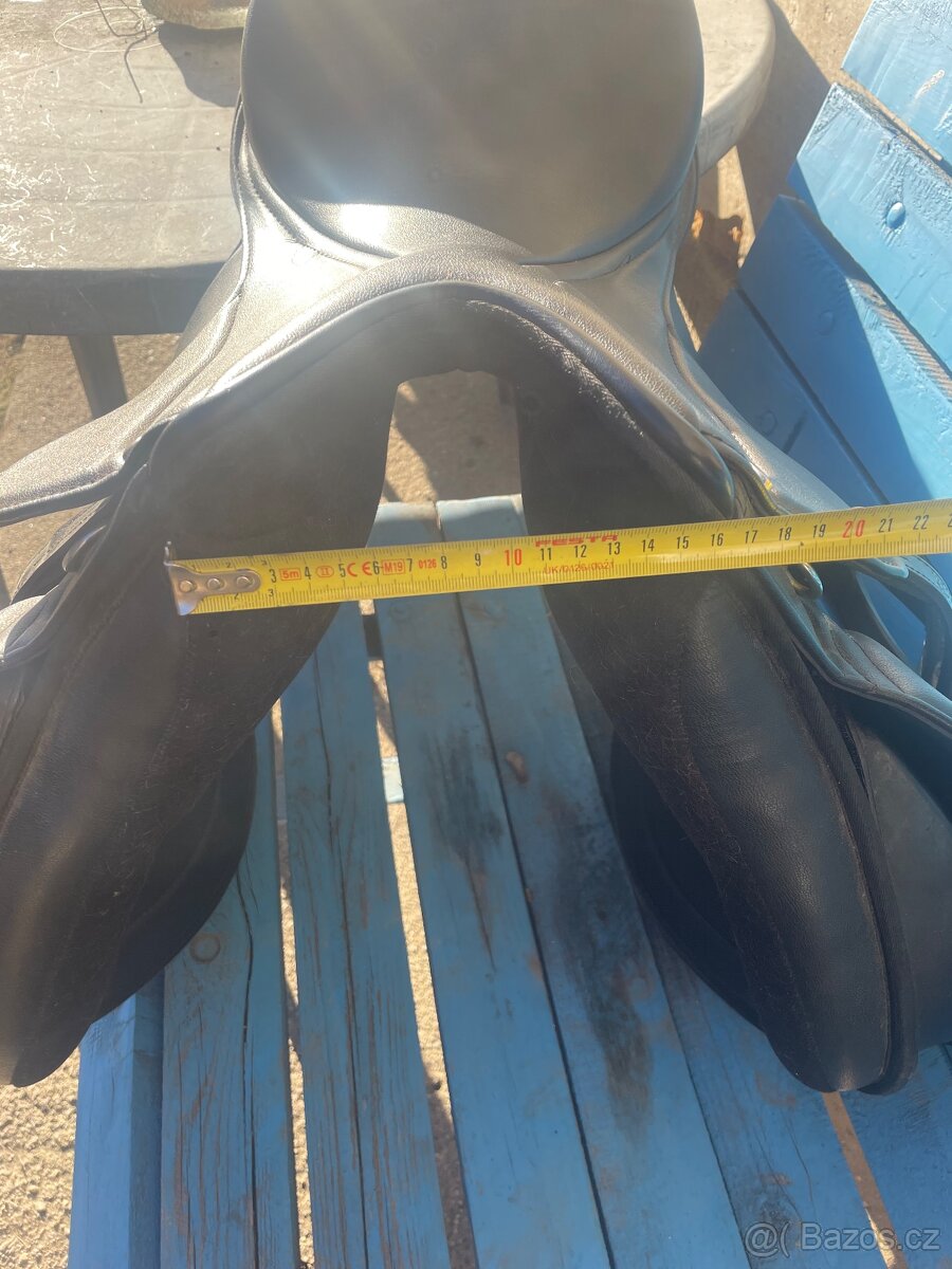 Všestranné sedlo Status - 3