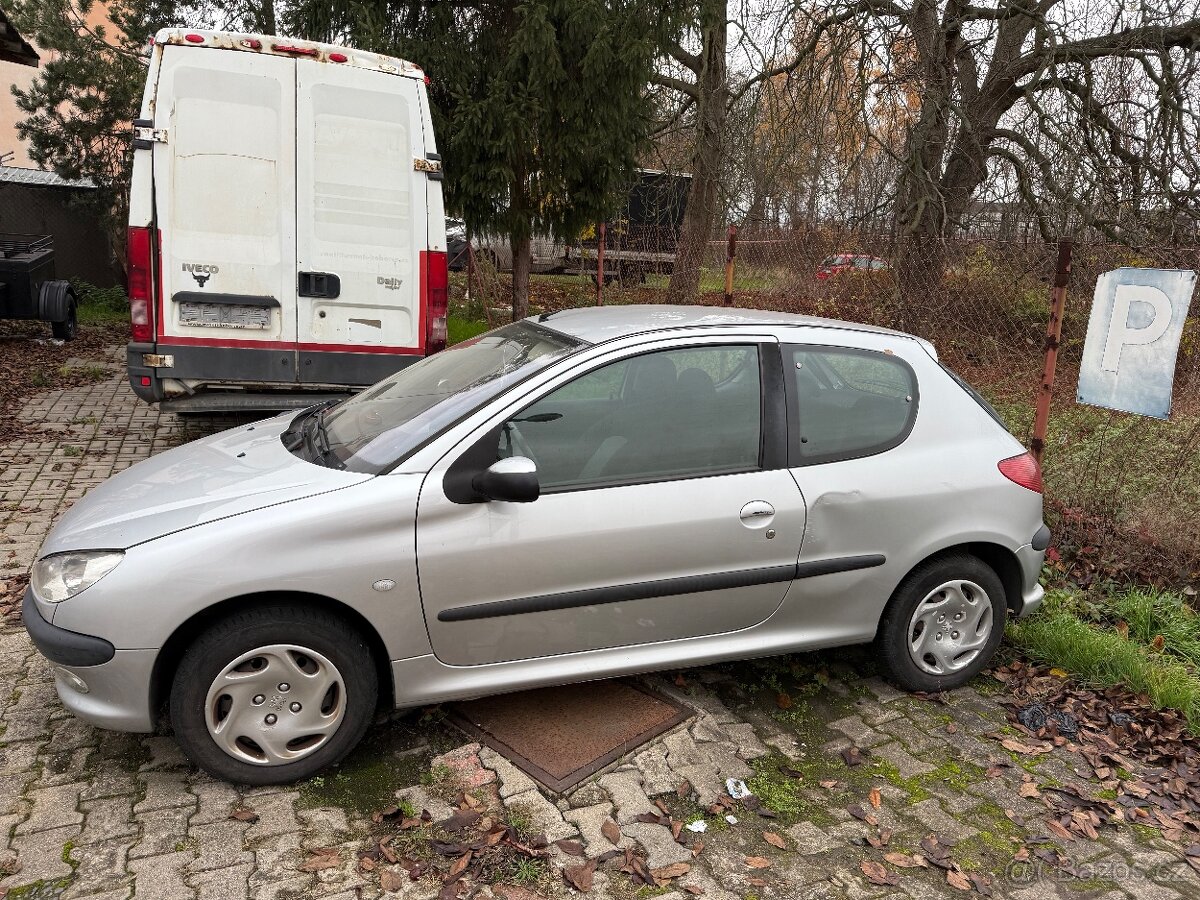 Peugeot 206 - 3