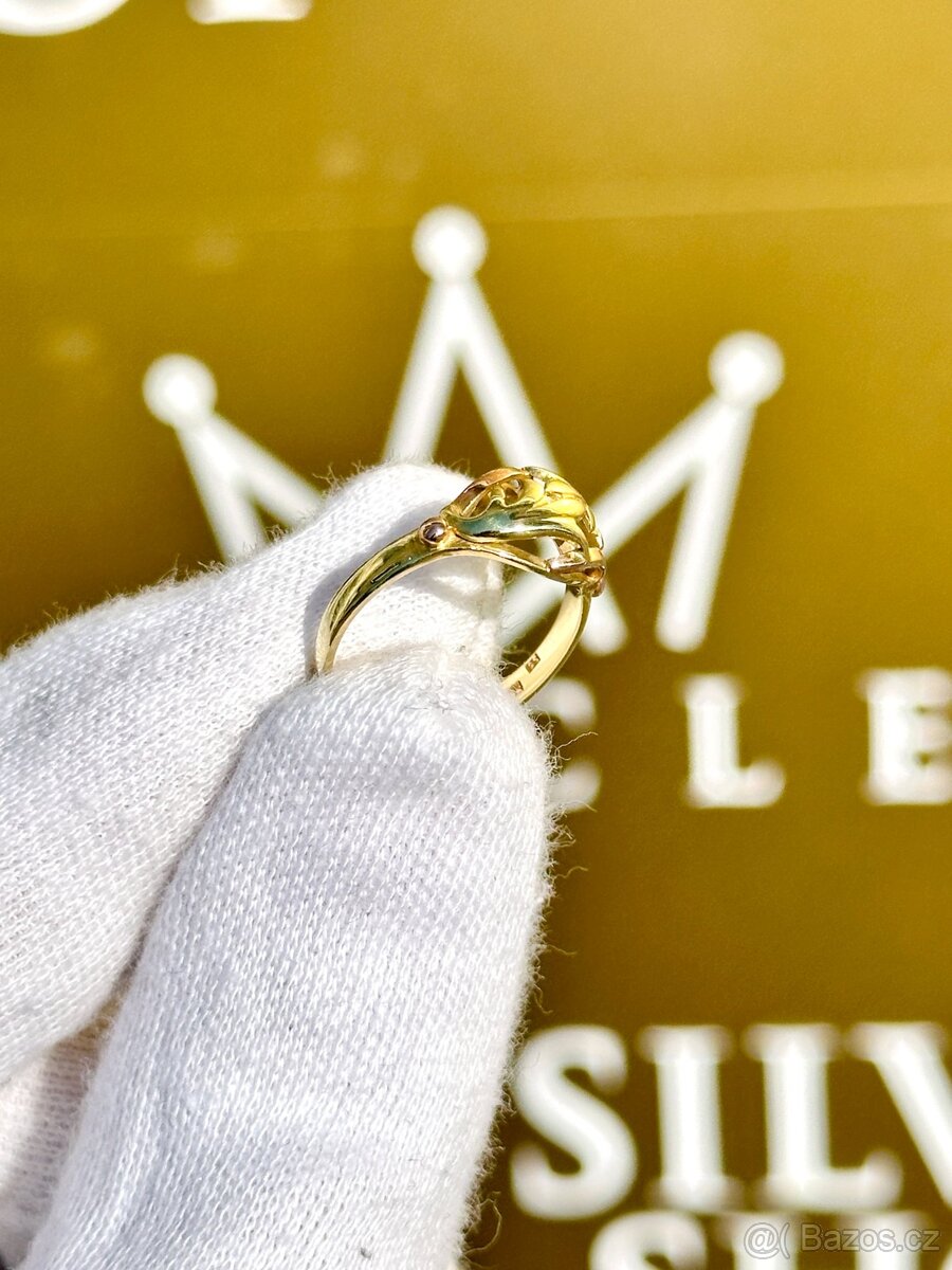 Zlatý prsten 2,34g - 3